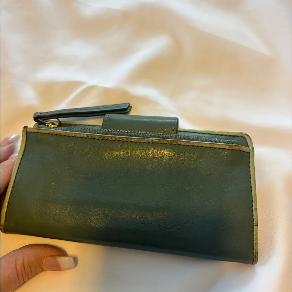 Vintage Fossil Logan‎ RFID tab clutch wallet in green leather